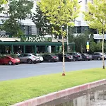 Premium Apartment, On Burebista Blv