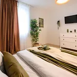 The Comfy Spot - 1 Br-Apartment & Parking Included In North Business Area