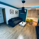 Central Blue Apartment-University Market