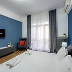 Metropole Apartments Studio City