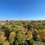 Garsoniera2-Studio Oxygen-40Mp Nou ! Direct In Plaminul Verde Al Parcului National ! Parcare Privata Doar Cu Rezervare In Limita Locurilor Disponibile ! Proprietate In Regim Hoteliep- Nu Are Bucatarie !