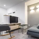 Modern Apartment In The Heart Of Bucharest