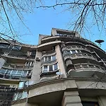 Unirii Lake Tribunal