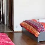 Lovely 1 Bedroom Apartment With Free Street Parking