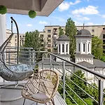 Cozy Special City Center - Old Town Apartment With Terrace