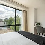 Luxurious Central New Penthouse + Parking
