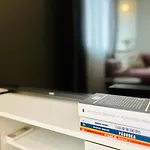 Ultracentral Lux Boutique 1Br Ap Near Subway
