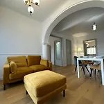 Cozy 2 Bedroom Apartment In The City Center