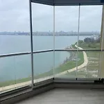 Lake House - Bucuresti