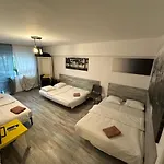 Green Apartment 36