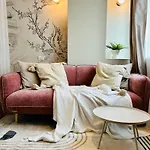 Ultracentral Lux Boutique 1Br Ap Near Subway