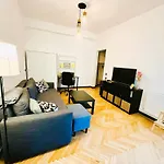 Central Old Town Oasis - Ap 6