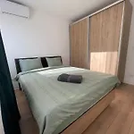 Urban 2Bedroom Ultra-Central Suite Free Parking