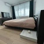 Urban 2Bedroom Ultra-Central Suite Free Parking