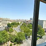 Quiet Apartment Ruby Horizon