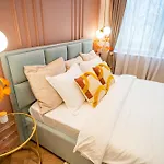 Victoriei Emerald & Pink Gems - Designer Apartments