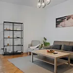 Ultracentral Dreamland Apartment 3 Bdrm