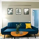 Heart Of The City - Cozy Apartments In Prime Location
