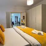 Old City Cozy Apartment