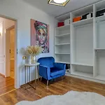 14Th Luxury Flat