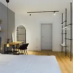 Piata Amzei 5