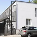 Amos Homes Accommodation