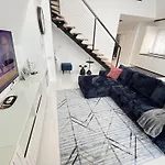 Agrey Frame Residence Villas