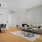 One H Luxury Apartment