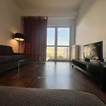 Cozy Apartment In City Center!