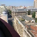 Central Height Stay
