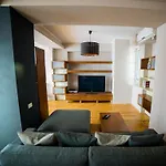 Cosmopolitan Internations Flat