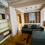 Cosmopolitan Internations Flat