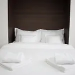 Grand Central Accommodation - Doamnei