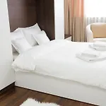 Grand Central Accommodation - Doamnei