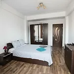 Bright Studio Near The Old Town