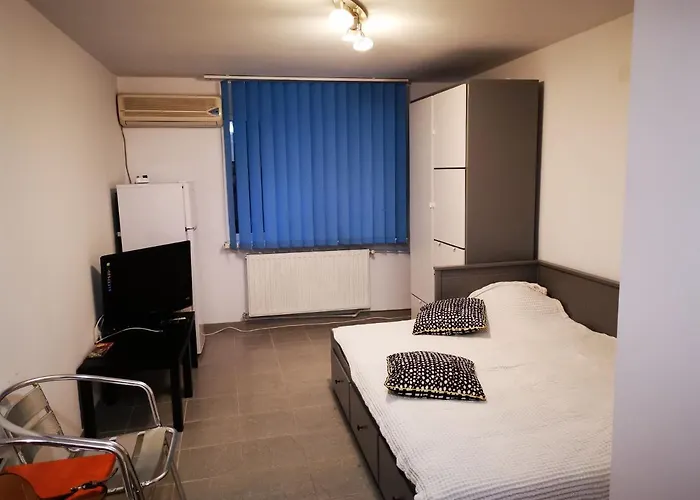 Romexpo Cosy Studio - Self Check-In & Out With Key-Locker At Any Hour