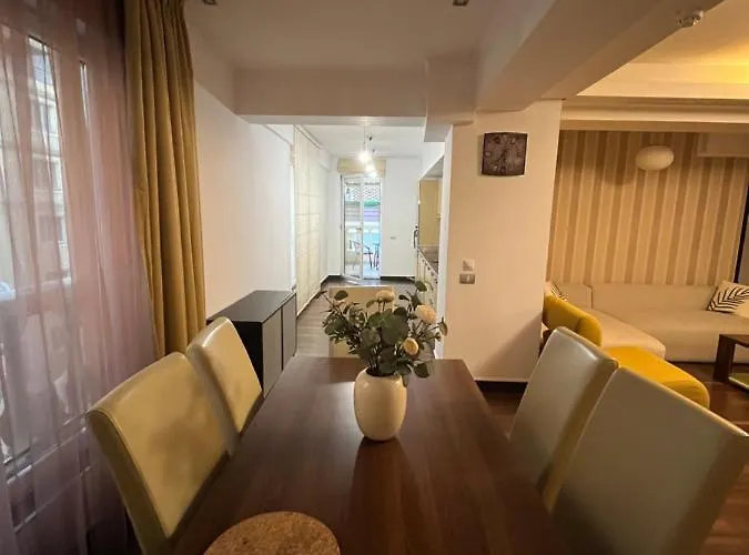 Large 2 bedroom apartment Soseaua Nordului