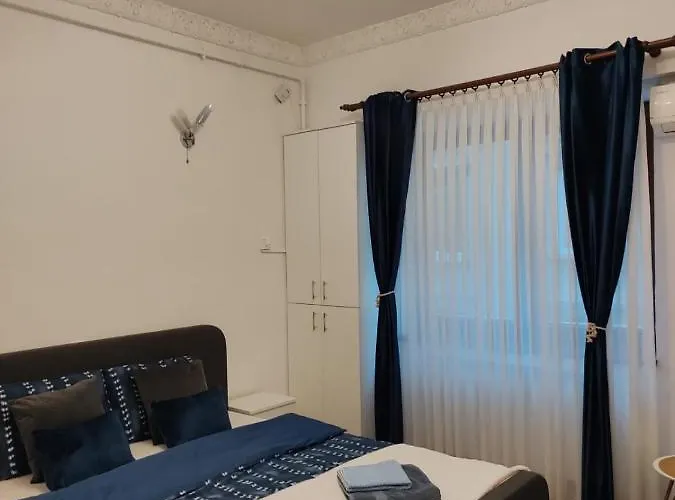 Royal Studio In Old Town