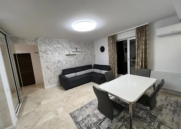 Lectorului Residence 3 Rooms Colosseum Mall