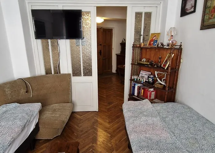 Domum - The Comunist Apartment