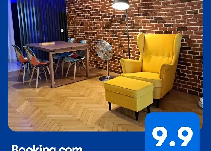 Classy Apartment With Parking In The City Center