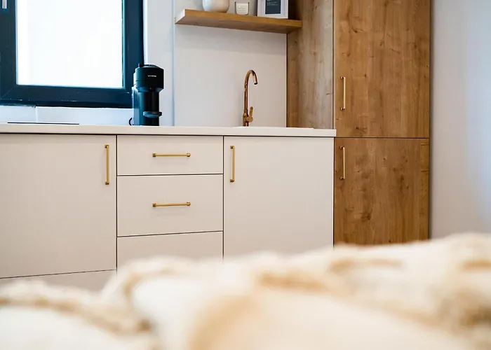 Piata Natiunilor Unite Studios: Where Style Meets Bucharest\'S Pulse