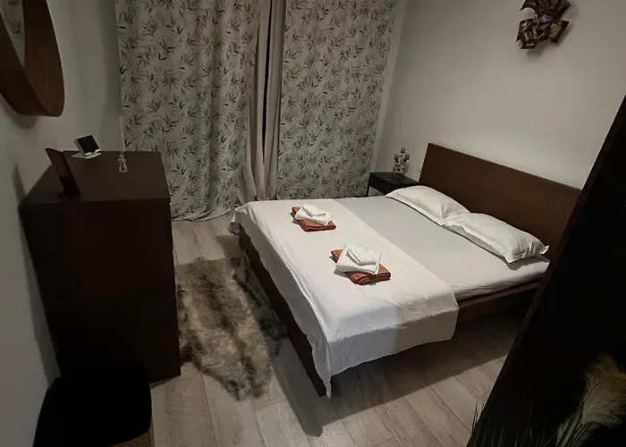 Cozy Apartment 130E By Plaza