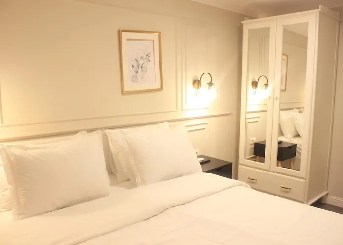 Moise House - Kosher Aparthotel
