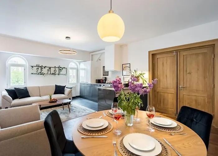 Stunning 2Br Apartment - Ateneu - City Center