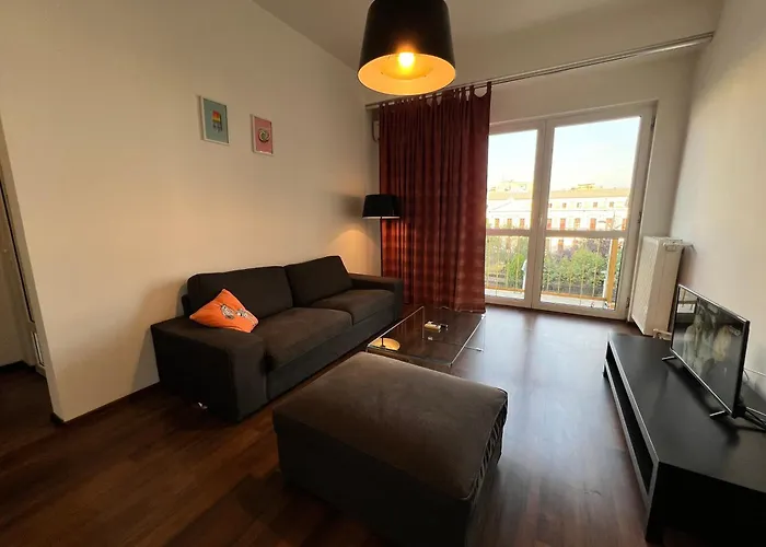 Cozy Apartment In City Center!