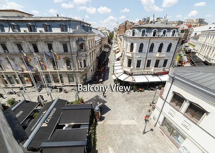 Old Town Street Franceza 52
