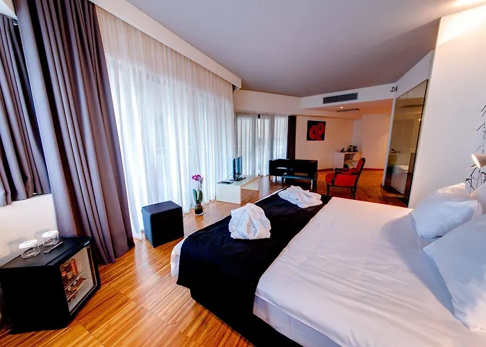 Sarroglia Hotel