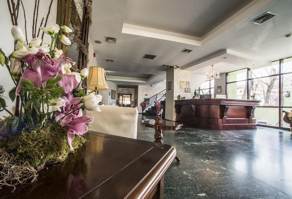 Casa Siqua Gazde/Camere de închiriat Bucureşti