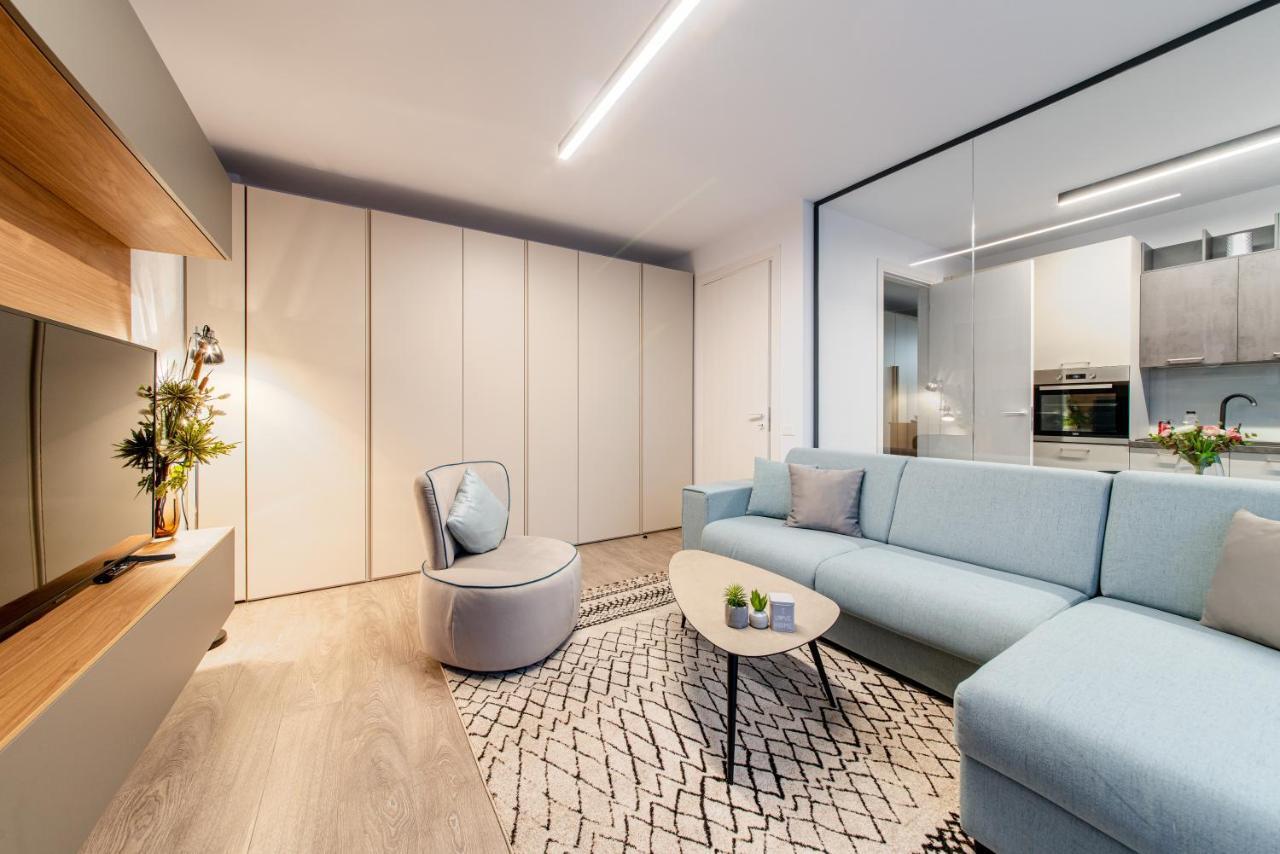 North Twin1 - Aviatiei Apartment Bucharest